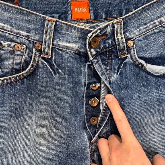 BOSS Hugo Boss Men's Straight Leg Faded Medium Blue Jeans, Size 30x32 - Picture 2 of 4